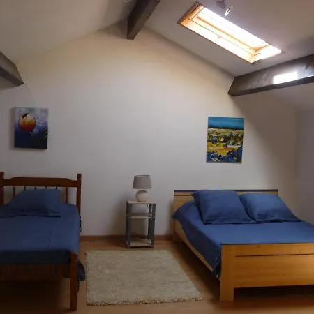 Les Tuileries Bed and Breakfast Ponteyraud