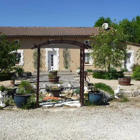 Les Tuileries Bed and Breakfast